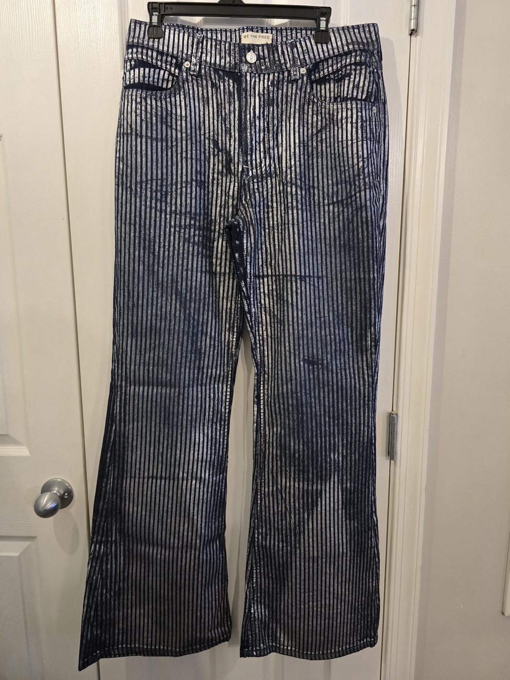 NWOT We The Free West Coast Metallic Flare Jeans in Country Blue - 31